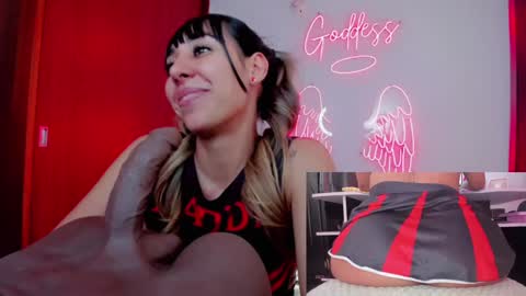 Tamara online show from 01/29/25, 01:28