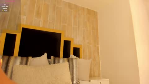 Snapshot of tamy_honey chatting on 12/29/24, 07:00 Tamy online show from 12/29/24, 07:00