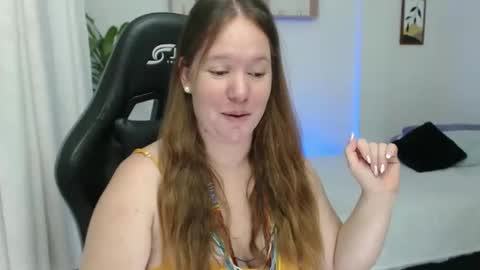 Snapshot of tamy_shine87 chatting on 01/03/25, 04:33 Im Samy online show from 01/03/25, 04:33