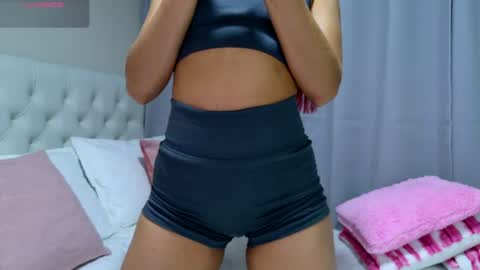 Snapshot of tamy_sweet01 chatting on 07/31/26, 04:01 tamy sweet01 online show from 07/31/26, 04:01