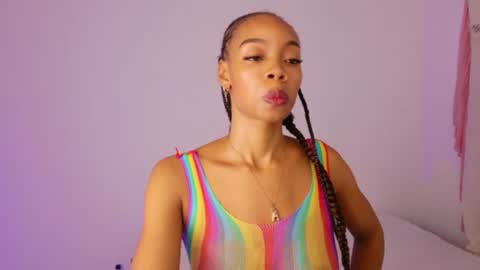 Snapshot of tamylynn05 chatting on 06/25/26, 12:43 tamylynn online show from 06/25/26, 12:43