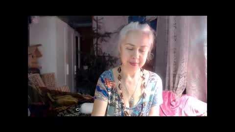 Milena online show from 10/12/25, 12:26