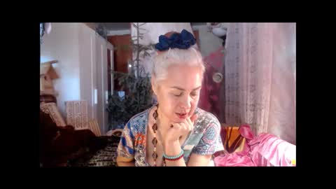 Milena online show from 10/15/25, 04:01