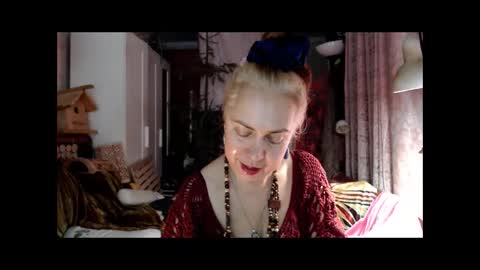 Milena online show from 11/23/25, 09:31