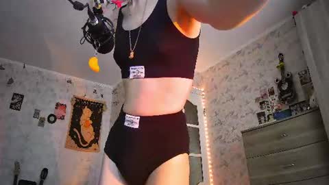 Milena Kuprianova online show from 06/23/26, 08:34