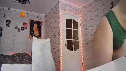 Milena Kuprianova online show from 06/24/26, 08:02