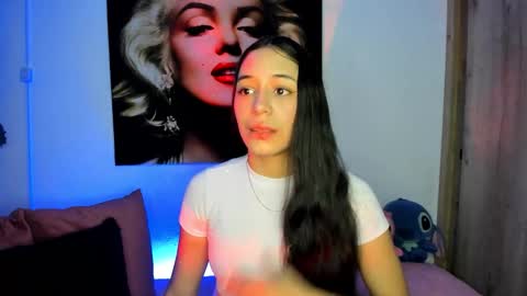 tania06 online show from 11/15/25, 01:18