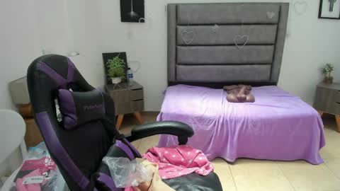 Tania  online show from 04/29/26, 05:30
