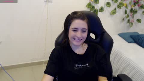 Snapshot of taniadevil_69 chatting on 01/13/25, 03:36 Tania online show from 01/13/25, 03:36