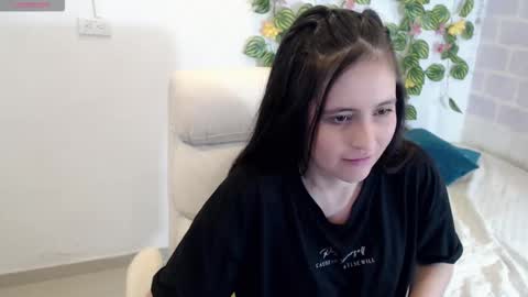 Snapshot of taniadevil_69 chatting on 11/29/25, 04:21 Tania online show from 11/29/25, 04:21