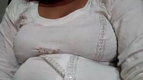 taniya_roy4628 online show from 03/21/26, 02:05