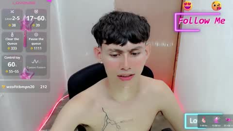 Snapshot of tanjiro_cute chatting on 01/10/25, 09:34 Andres online show from 01/10/25, 09:34