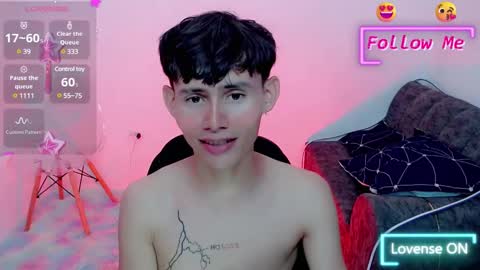 Snapshot of tanjiro_cute chatting on 01/18/25, 04:26 Andres online show from 01/18/25, 04:26