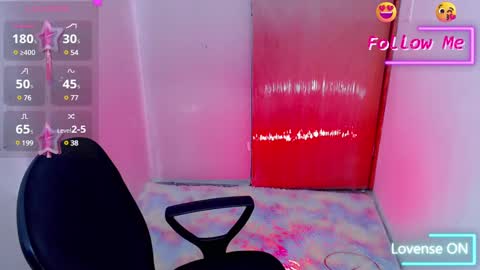 Snapshot of tanjiro_cute chatting on 01/29/25, 06:01 Andres online show from 01/29/25, 06:01