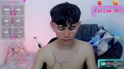 Snapshot of tanjiro_cute chatting on 01/30/25, 03:33 Andres online show from 01/30/25, 03:33