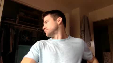Snapshot of tantrichealing chatting on 01/15/25, 08:05 Dr. Love online show from 01/15/25, 08:05