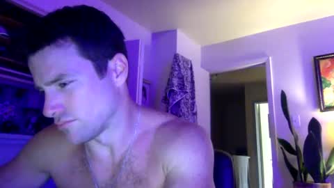 Snapshot of tantrichealing chatting on 02/07/25, 12:31 Dr. Love online show from 02/07/25, 12:31