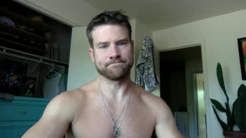 Snapshot of tantrichealing chatting on 09/12/25, 04:51 Dr. Love online show from 09/12/25, 04:51