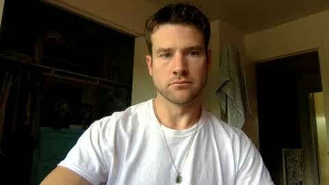 Snapshot of tantrichealing chatting on 09/22/25, 03:25 Dr. Love online show from 09/22/25, 03:25