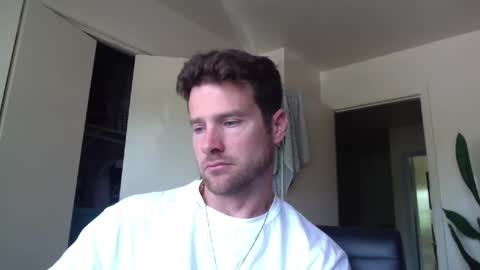 Snapshot of tantrichealing chatting on 09/27/25, 06:02 Dr. Love online show from 09/27/25, 06:02