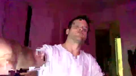 Snapshot of tantrichealing chatting on 10/17/25, 12:01 Dr. Love online show from 10/17/25, 12:01