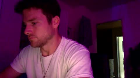 Snapshot of tantrichealing chatting on 10/19/25, 01:28 Dr. Love online show from 10/19/25, 01:28