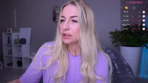 Snapshot of tanya_acid chatting on 09/20/25, 04:13 Tanya acid       online show from 09/20/25, 04:13