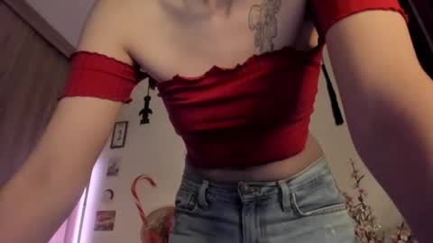 Snapshot of tanya_worldbondage chatting on 12/22/24, 11:52 tanya online show from 12/22/24, 11:52