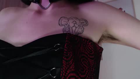 Snapshot of tanya_worldbondage chatting on 03/07/25, 06:00 tanya online show from 03/07/25, 06:00