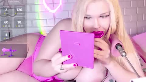 Tanyangel online show from 01/11/26, 04:17