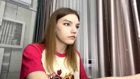 Mia online show from 02/28/26, 09:10