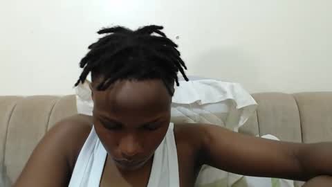 Snapshot of tarajeen chatting on 10/26/25, 05:52 Tara online show from 10/26/25, 05:52