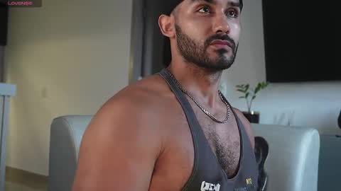 Tarek online show from 10/30/25, 09:04