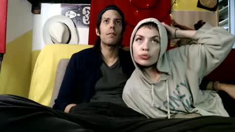 T  J   online show from 05/19/26, 05:03