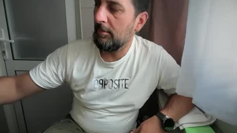 Snapshot of tarkan198 chatting on 11/05/25, 09:53 tarkan198 online show from 11/05/25, 09:53