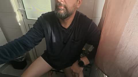 Snapshot of tarkan198 chatting on 11/09/25, 07:28 tarkan198 online show from 11/09/25, 07:28