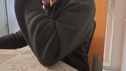 Snapshot of tarkan198 chatting on 11/16/25, 06:30 tarkan198 online show from 11/16/25, 06:30