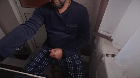 Snapshot of tarkan198 chatting on 11/20/25, 07:52 tarkan198 online show from 11/20/25, 07:52