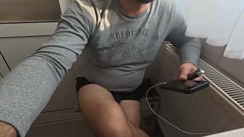 Snapshot of tarkan198 chatting on 12/21/25, 07:37 tarkan198 online show from 12/21/25, 07:37