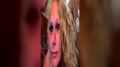 Snapshot of tarzansheadqueen chatting on 06/19/26, 05:12 tarzansheadqueen online show from 06/19/26, 05:12