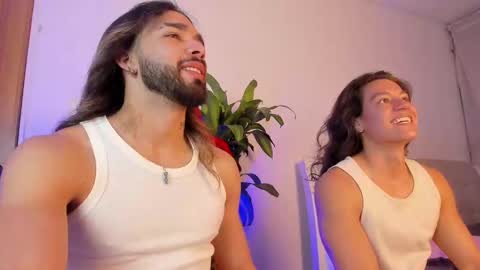 Snapshot of tarzanylobo chatting on 12/13/24, 10:45 Tarzan online show from 12/13/24, 10:45