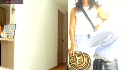 Snapshot of tarzanylobo chatting on 02/03/25, 02:34 Tarzan online show from 02/03/25, 02:34