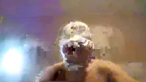 Snapshot of tarzeny77 chatting on 10/18/25, 12:13 tarzeny77 online show from 10/18/25, 12:13