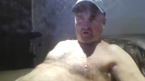 Snapshot of tarzeny77 chatting on 11/12/25, 12:33 tarzeny77 online show from 11/12/25, 12:33