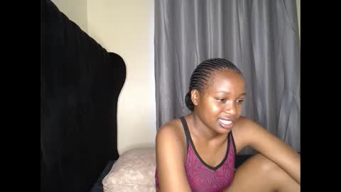 Snapshot of tasha_kimmy chatting on 09/26/25, 03:10 Ireen online show from 09/26/25, 03:10