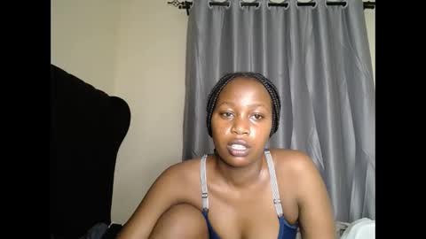 Snapshot of tasha_kimmy chatting on 11/30/25, 08:13 Ireen online show from 11/30/25, 08:13