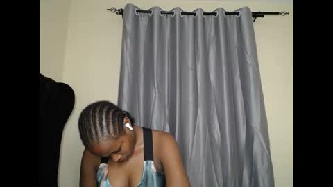 Ireen online show from 12/17/25, 05:52