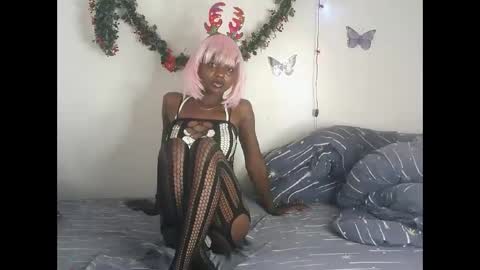 Snapshot of tashagodess chatting on 12/17/25, 04:07 tashagodess online show from 12/17/25, 04:07