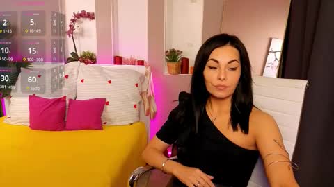 Snapshot of tashahoney chatting on 12/13/25, 09:09 Tasha online show from 12/13/25, 09:09