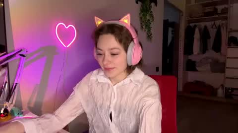 Snapshot of tashajovich chatting on 02/15/26, 10:06 Darlin online show from 02/15/26, 10:06